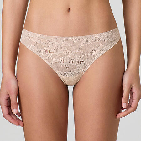 brasiliana-donna-taglio-laser-pizzo