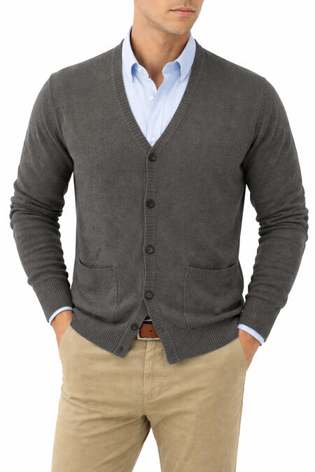 cardigan-uomo-con-tasche-e-bottoni