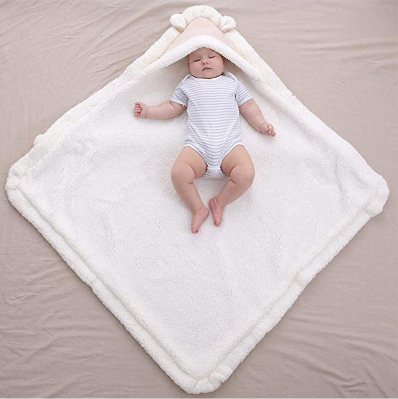 COPERTA NEONATO MISURA 75 X 90 CON CAPPUCCIO Gruppo Maccarrone Ingrosso Abbilgiamento e Biancheria